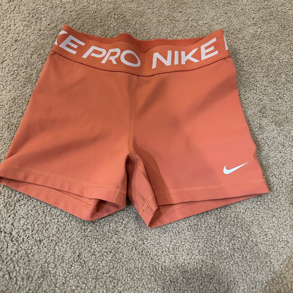 Nike Pros Orange